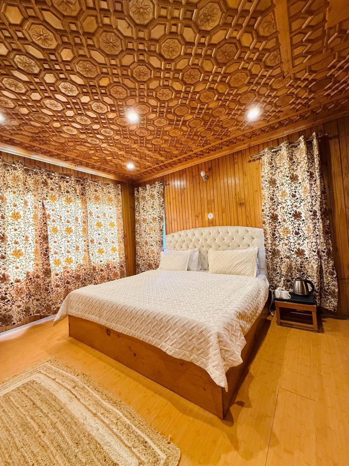 The Pinus Resort Pahalgām Kültér fotó